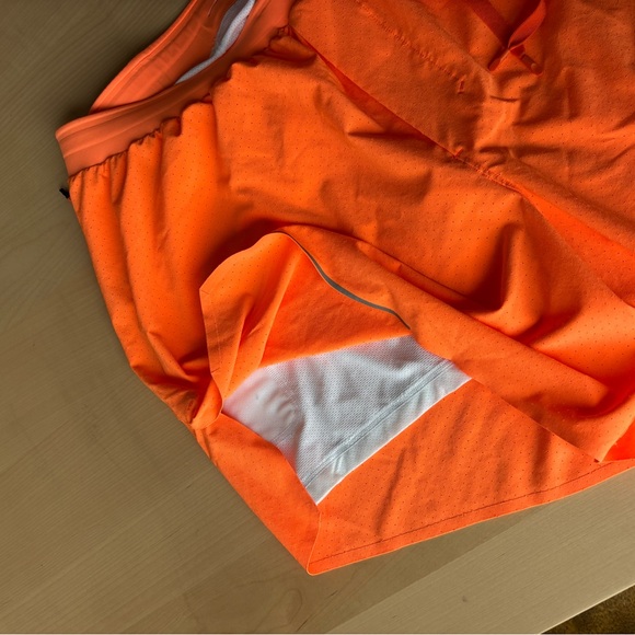 Lululemon fast and free 6" lined running shorts - Picture 7 of 8